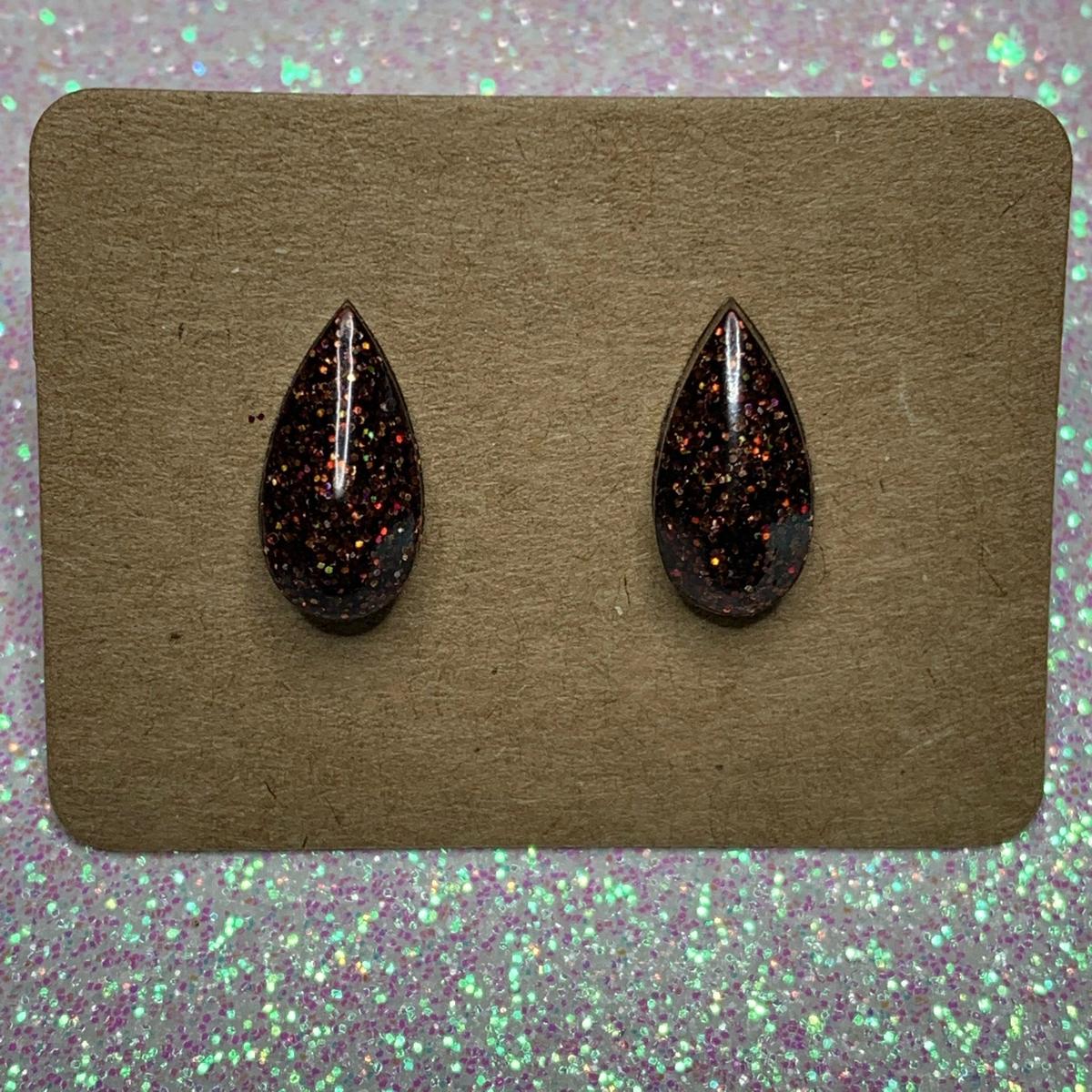 Brown Narrow Teardrop Studs
