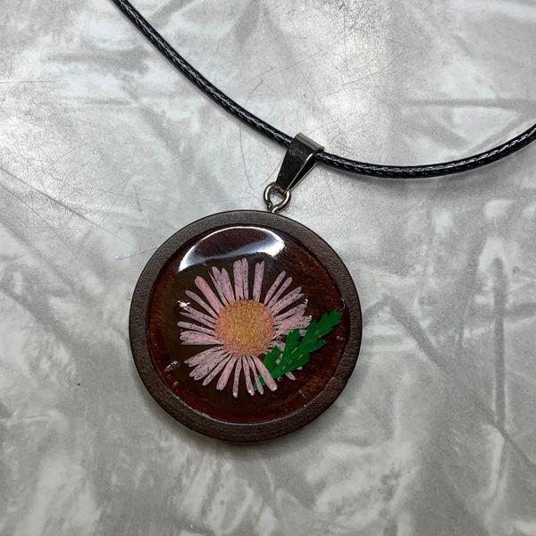 Dark Wood Pink Flower Necklace