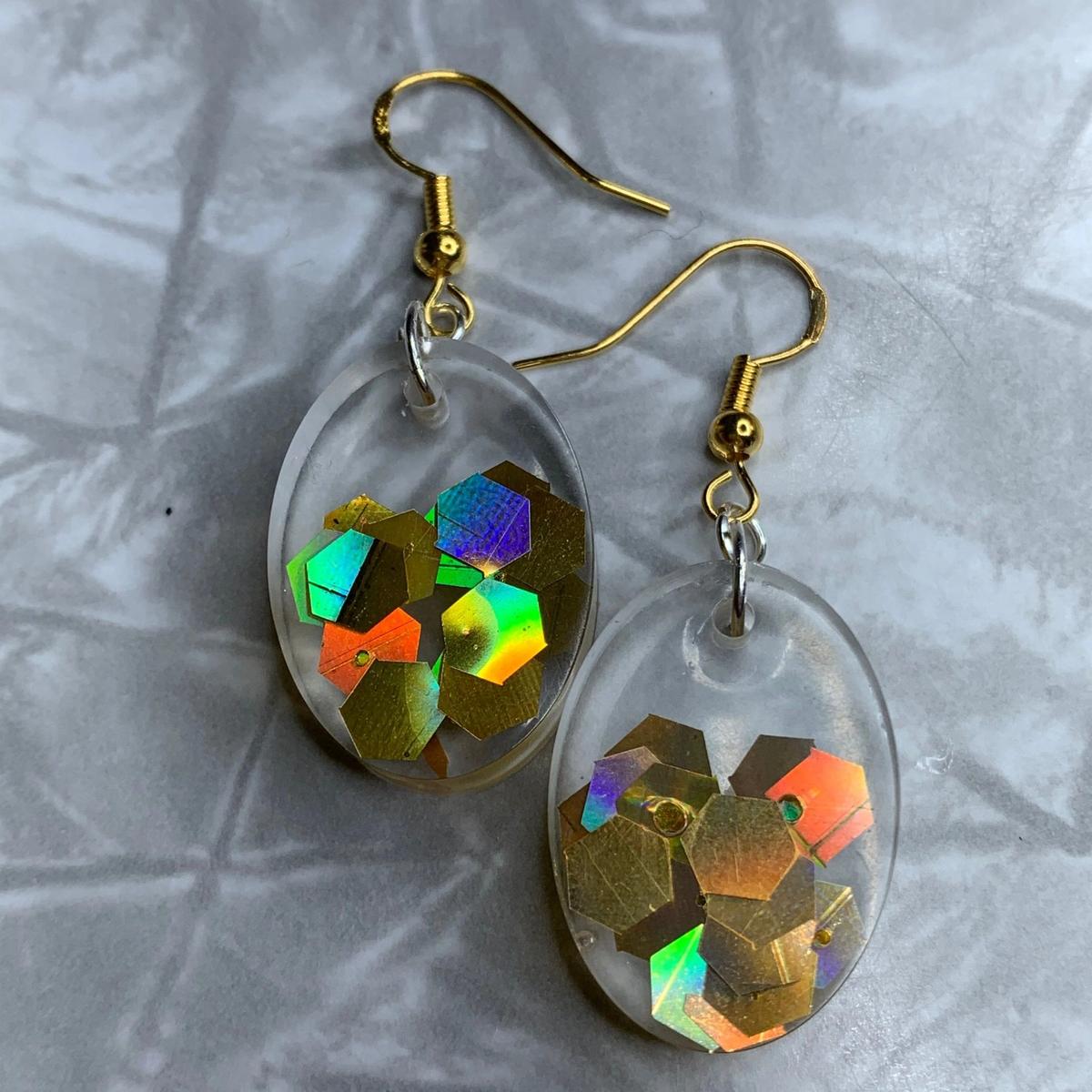 Small Clear Gold Sparkle Oval Earrings